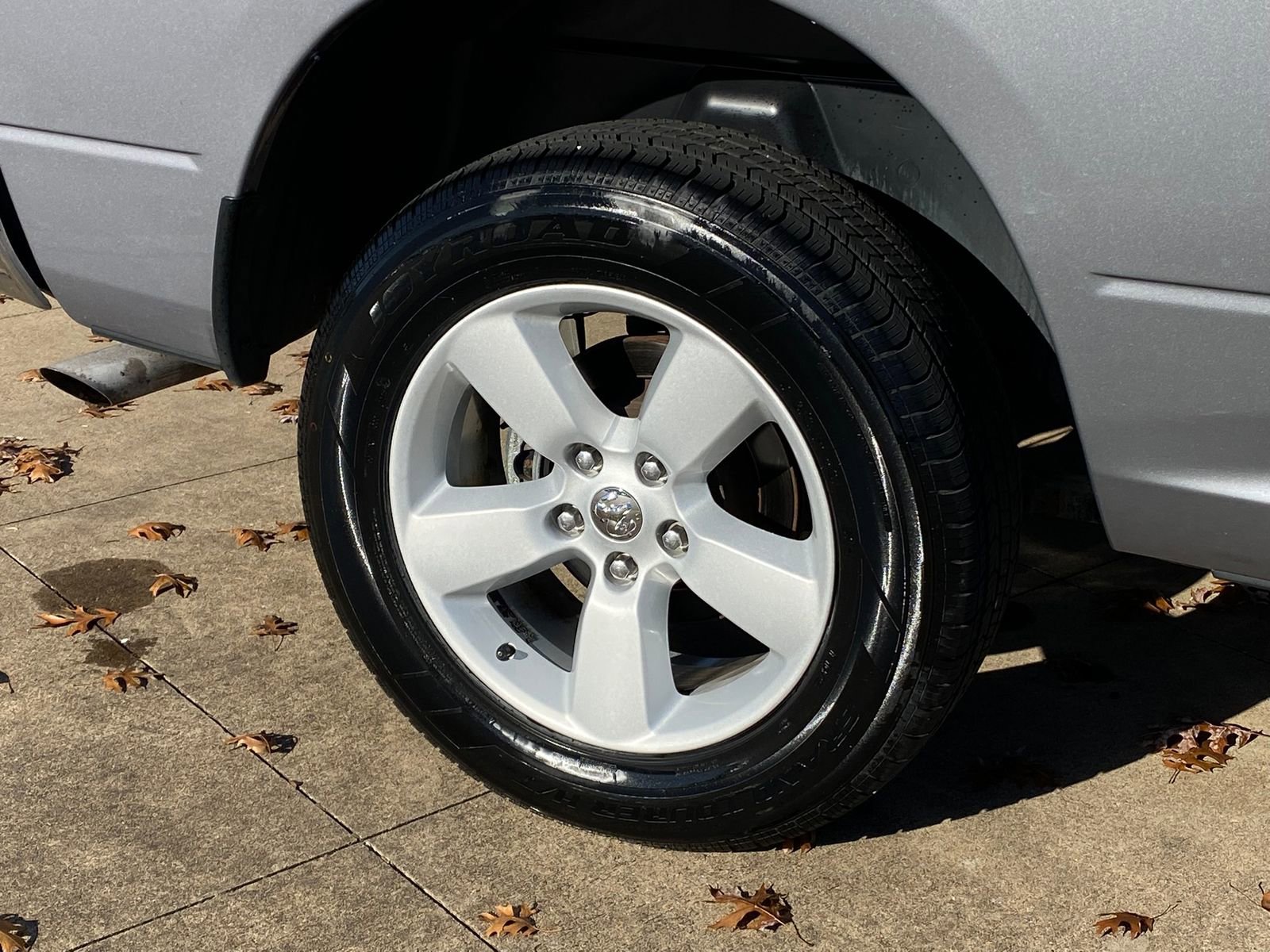 Used 2023 RAM 1500 Classic SLT image 8