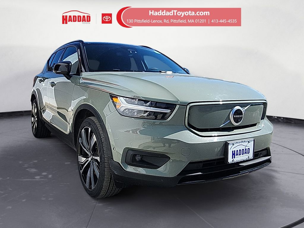 Used 2022 Volvo XC40 P8 Recharge Plus image 7
