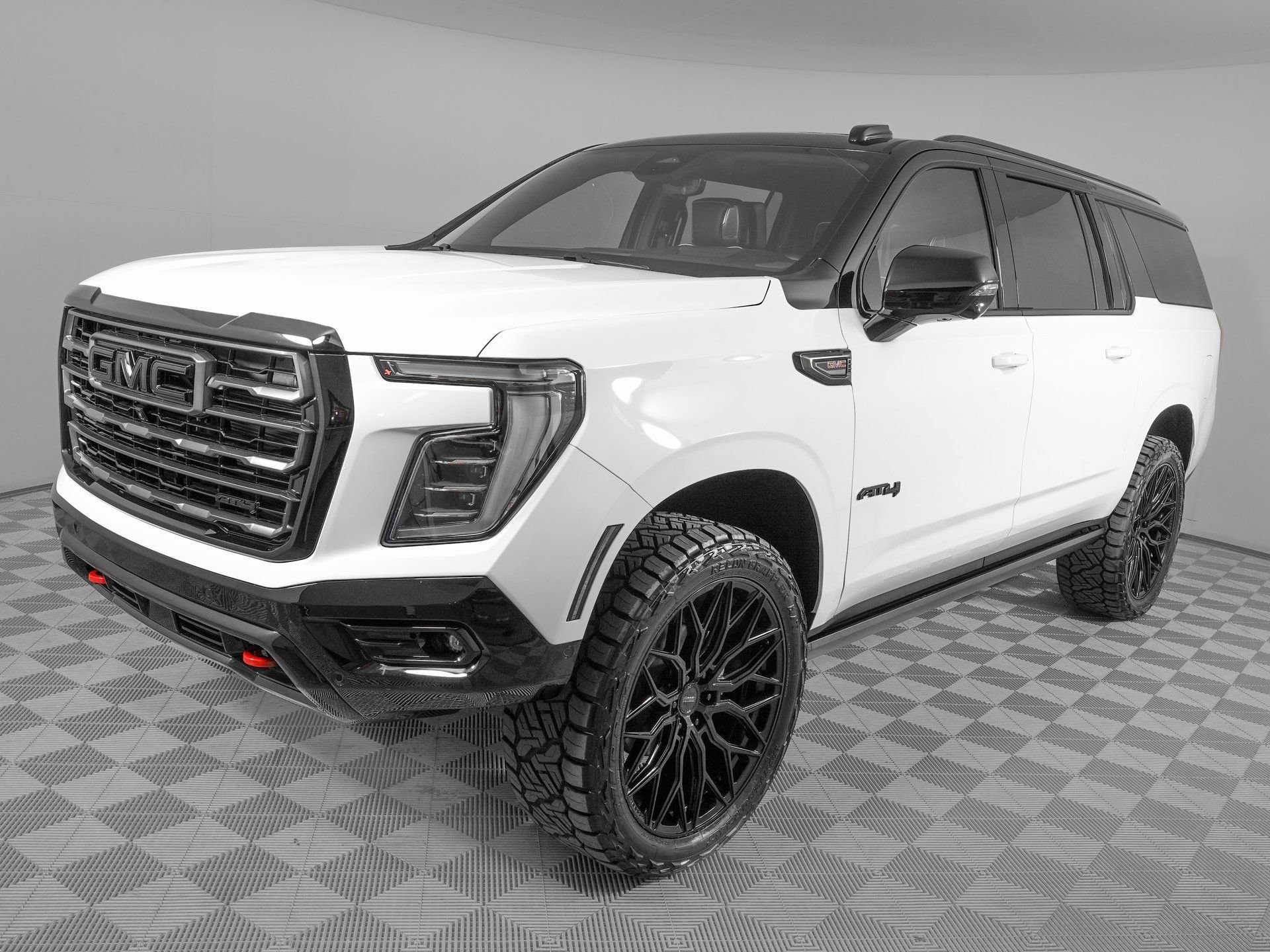 Used 2026 GMC Yukon XL AT4 Ultimate image 9