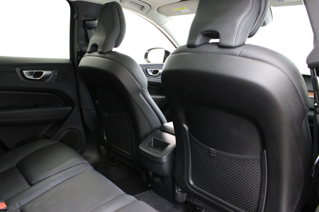 Used 2024 Volvo XC60 B5 Plus w/ Protection Package Premier AWD/4WD image 23