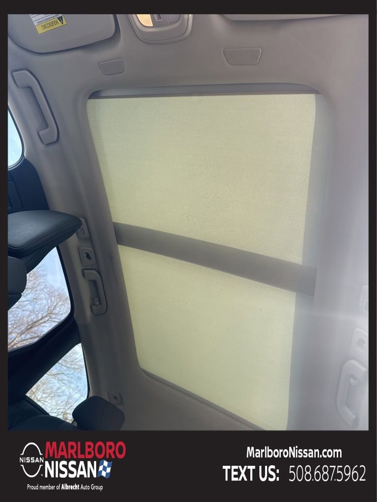 Used 2025 Volvo XC60 B5 Plus w/ Climate Package image 34