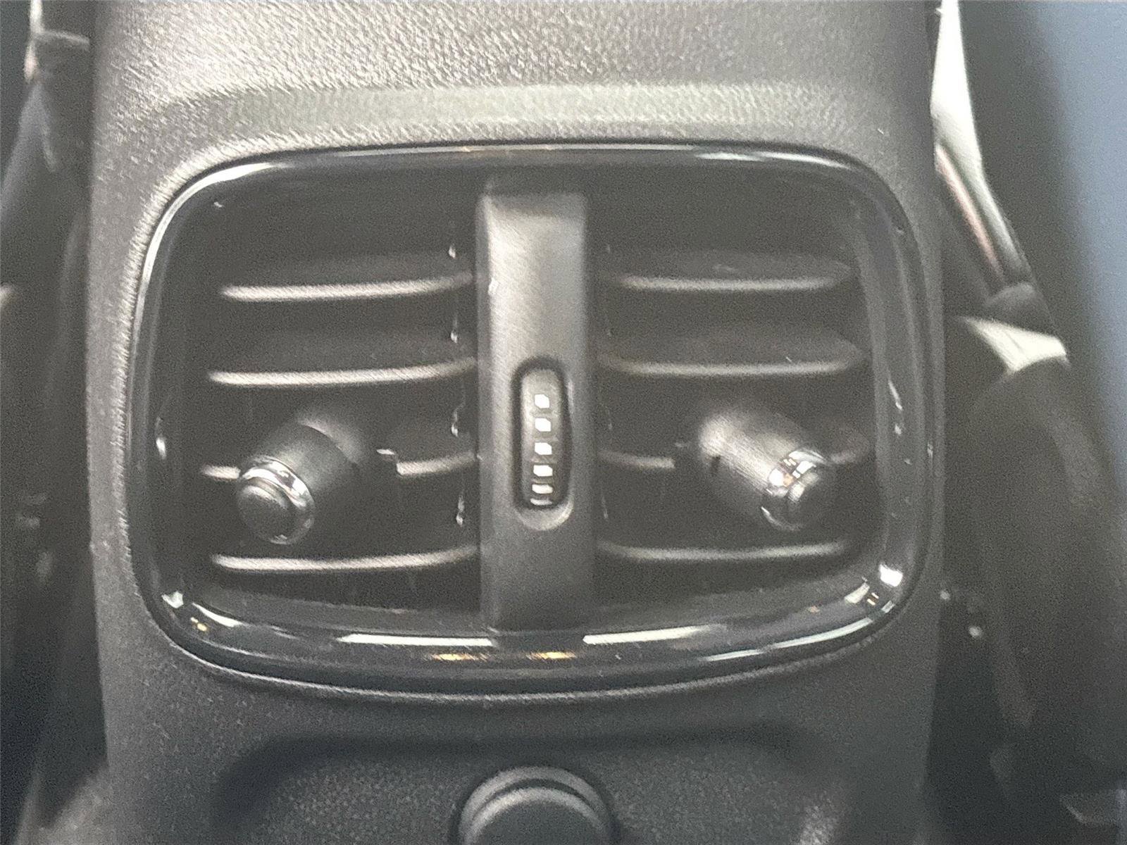 Used 2017 MINI Cooper Clubman S image 24