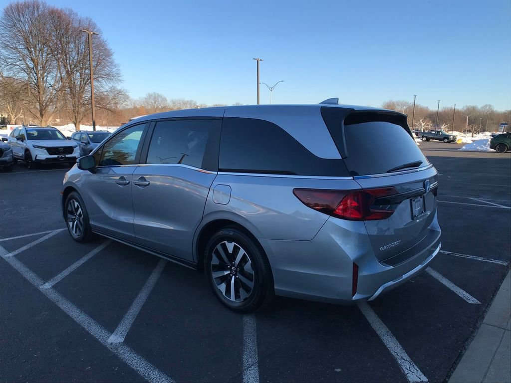 Certified 2025 Honda Odyssey EX-L image 9
