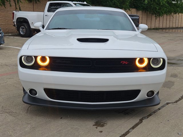 Used 2022 Dodge Challenger R/T w/ Blacktop Package RWD image 2