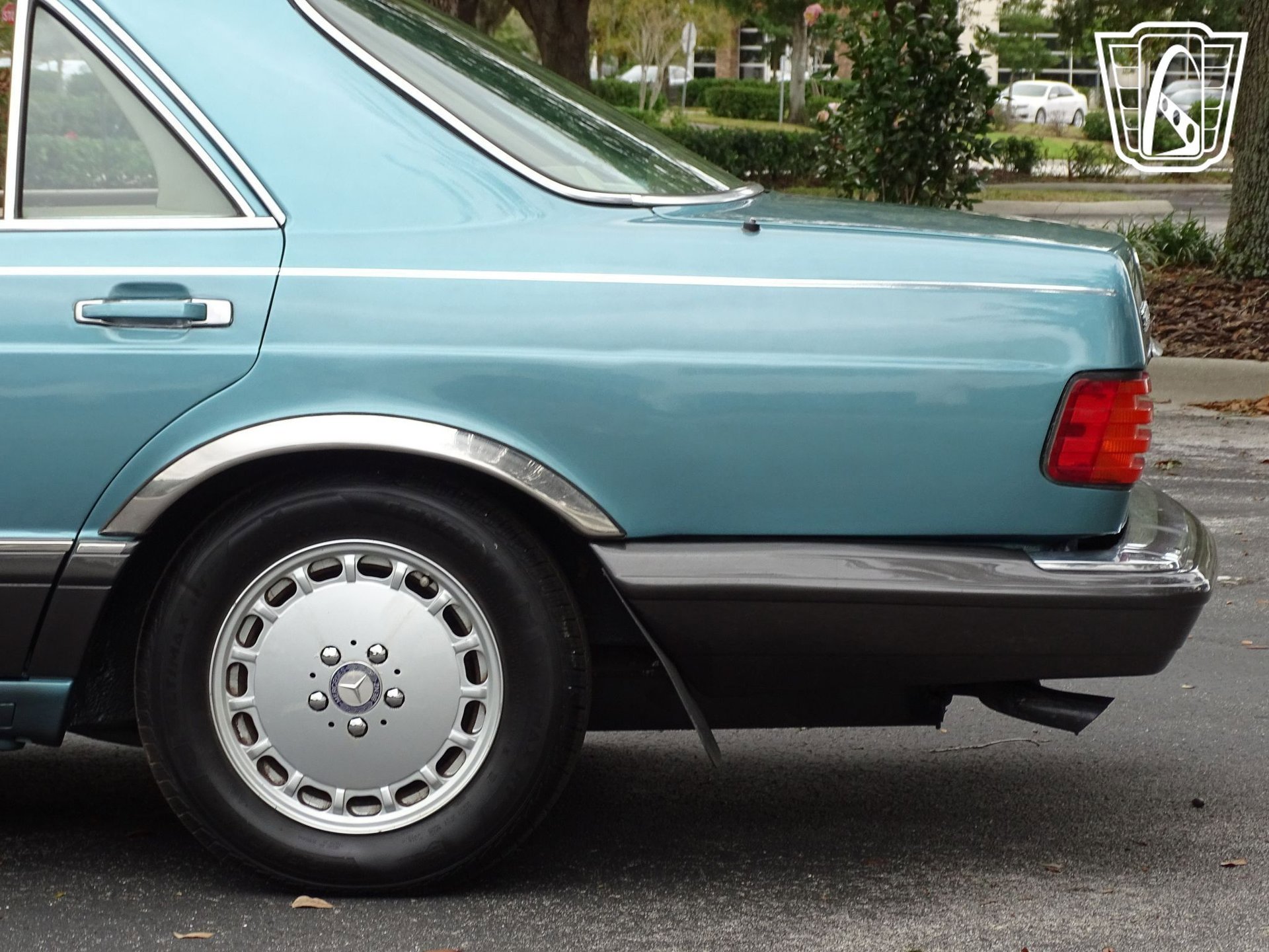 Used 1991 Mercedes-Benz 300 SE image 33