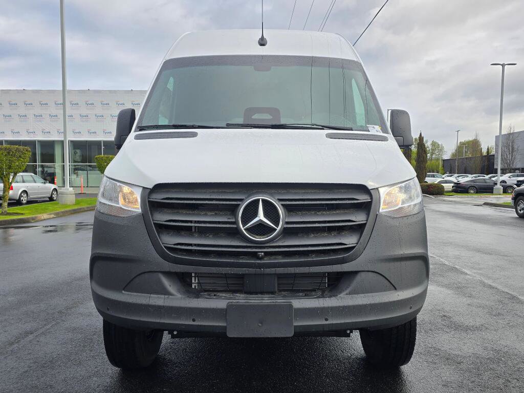New 2026 Mercedes-Benz Sprinter 144 Cargo image 9