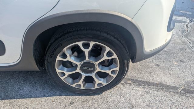 Used 2014 FIAT 500L Trekking w/ Popular Equipment Group image 10