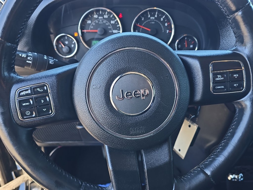 Used 2013 Jeep Wrangler Unlimited Sahara w/ Connectivity Group image 24