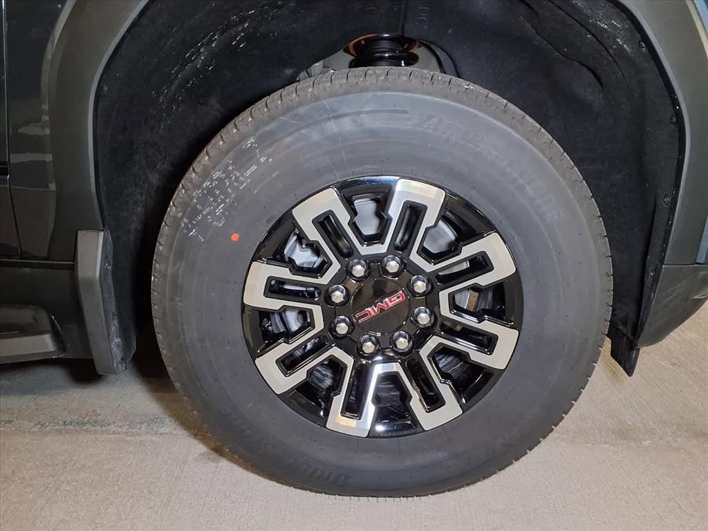 Used 2026 GMC Sierra EV Elevation w/ Premium Package AWD/4WD image 5