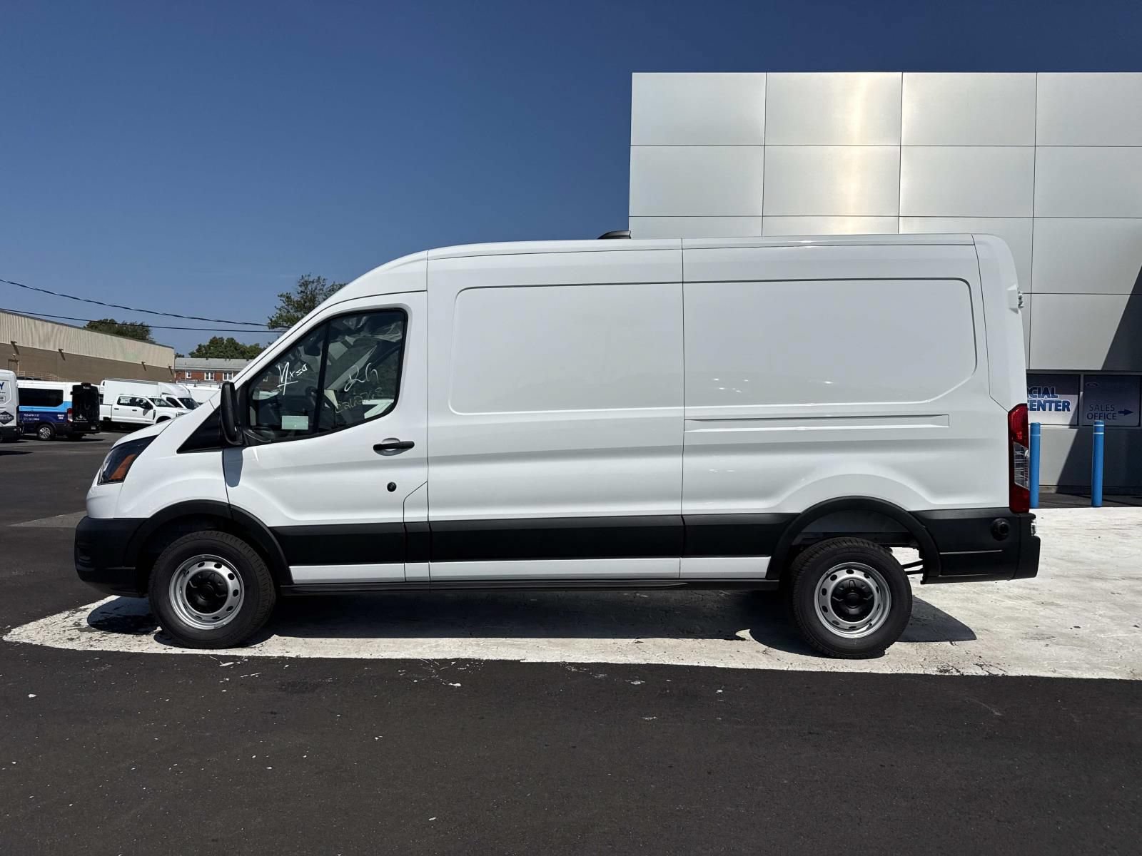 New 2026 Ford Transit 250 148 Medium Roof w/ Load Area Protection Package RWD image 6
