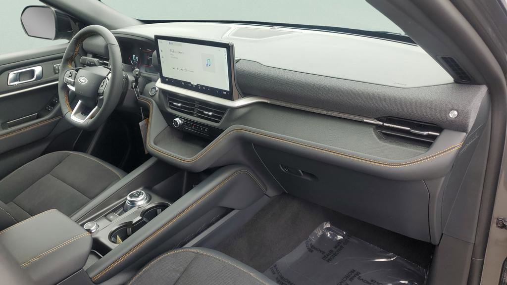 New 2026 Ford Explorer Tremor w/ Tremor Convenience Package image 17