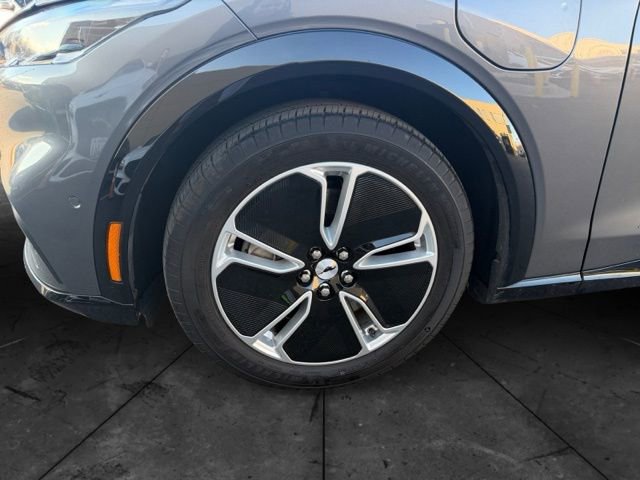 Used 2023 Ford Mustang Mach-E Premium image 9