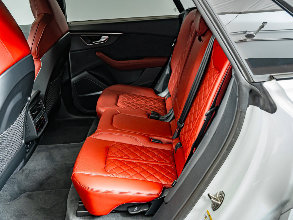 New 2026 Audi SQ8 Premium Plus AWD/4WD image 41