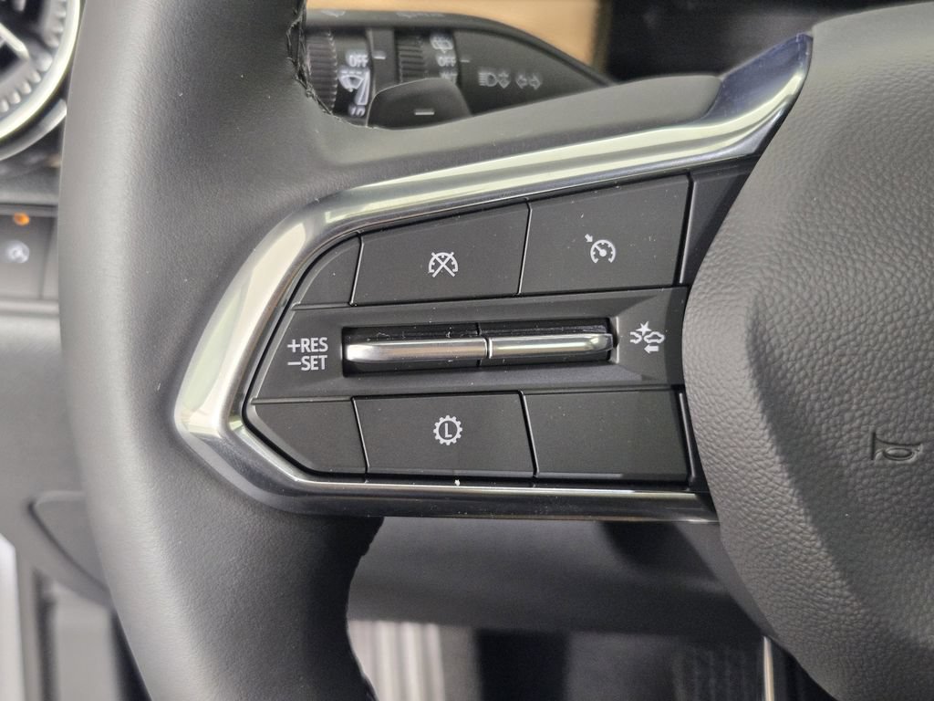 New 2026 Chevrolet Equinox ACTIV w/ Convenience Package III FWD image 30