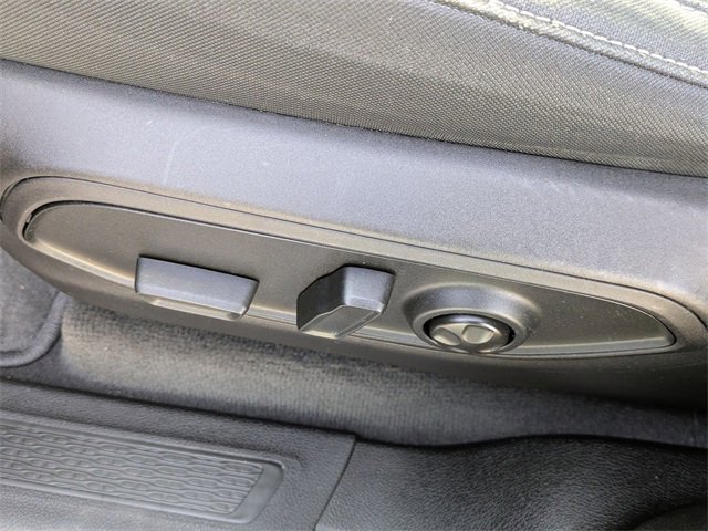 Used 2023 Jeep Grand Cherokee Laredo image 13