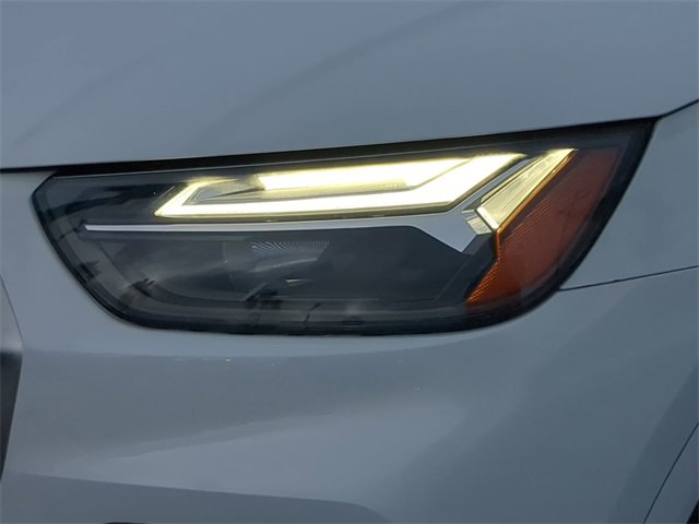 Used 2023 Audi Q5 2.0T Premium w/ Convenience Package image 7