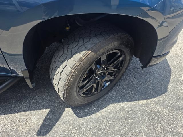 Used 2024 Chevrolet Silverado 1500 Custom Trail Boss AWD/4WD image 50