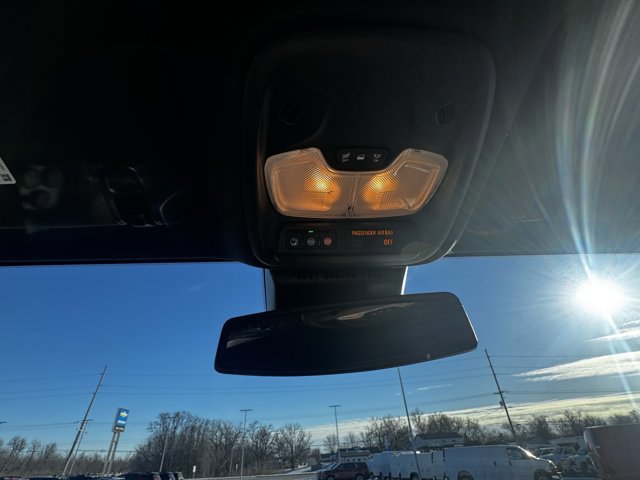 Used 2023 Chevrolet Colorado Z71 w/ Z71 Convenience Package 2 image 19