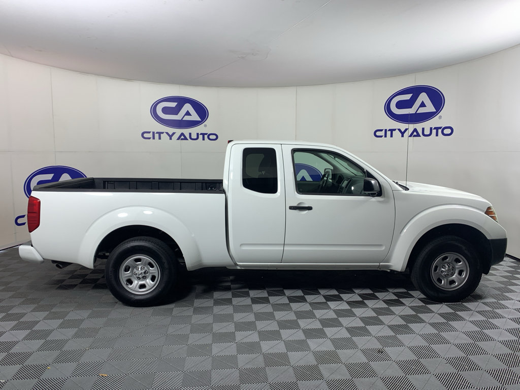 Used 2019 Nissan Frontier S RWD image 2