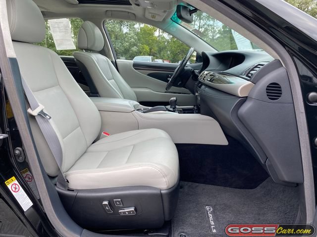Used 2013 Lexus LS 460 AWD w/ Comfort Pkg image 6
