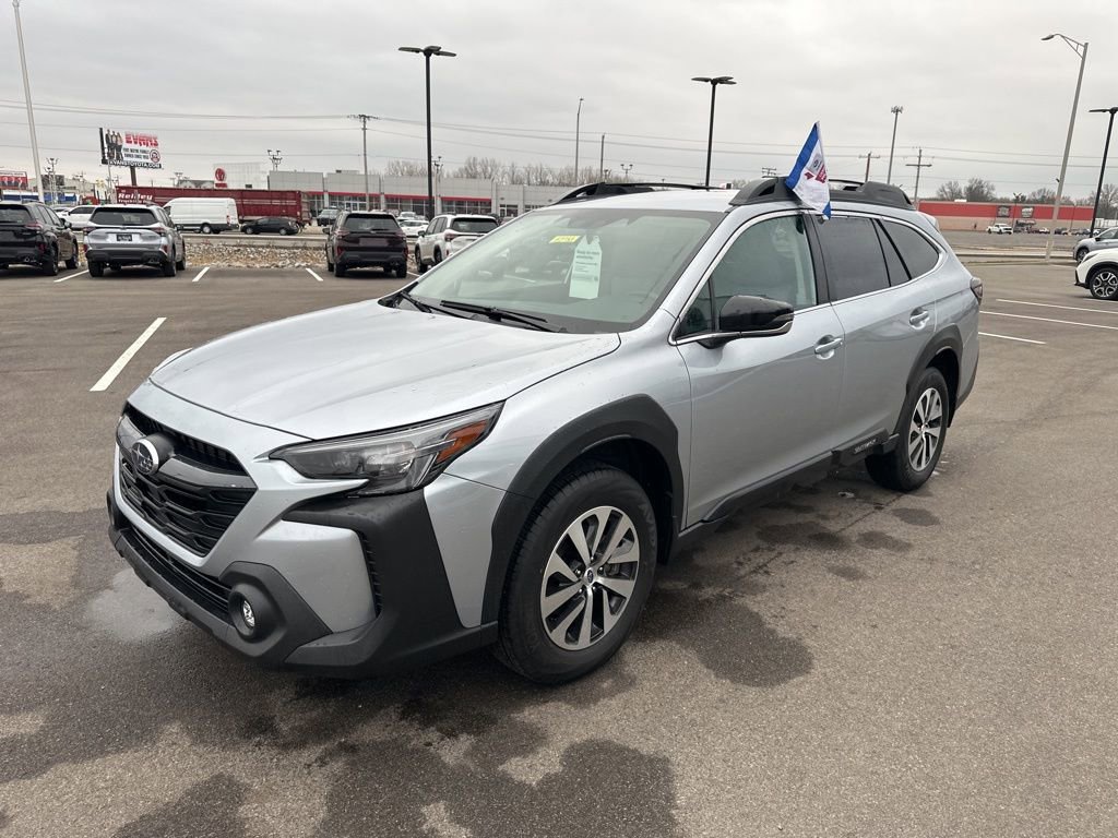 Certified 2025 Subaru Outback Premium image 3