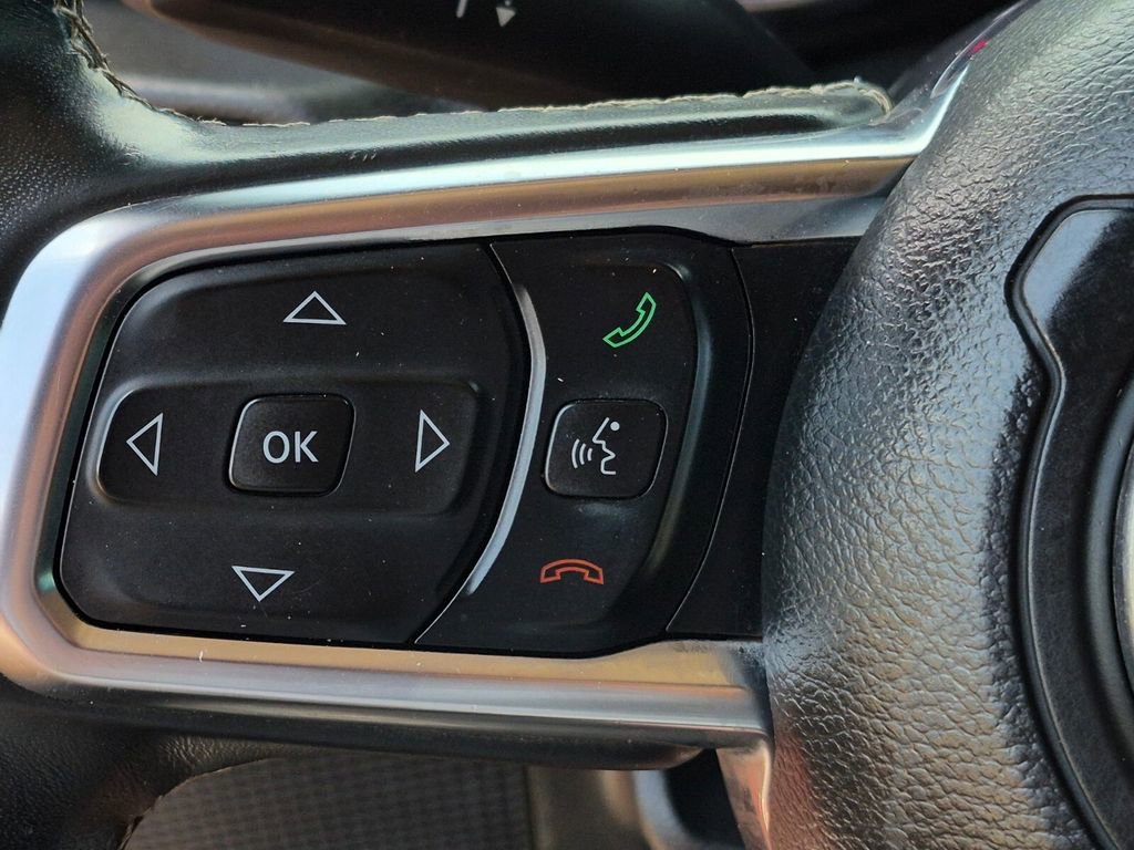 Used 2018 Jeep Wrangler Unlimited Sahara AWD/4WD image 20
