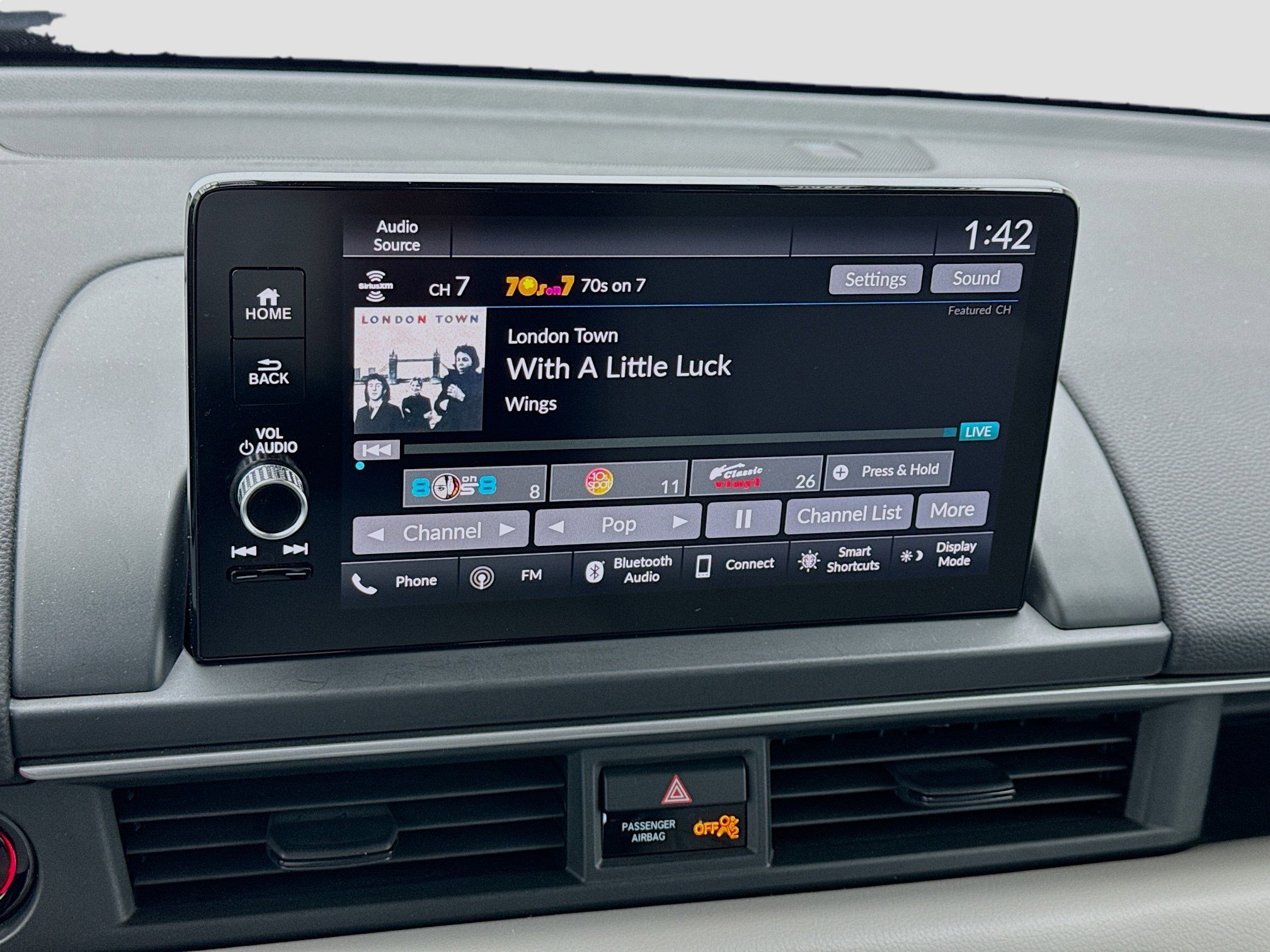 Used 2023 Honda Pilot EX-L image 11