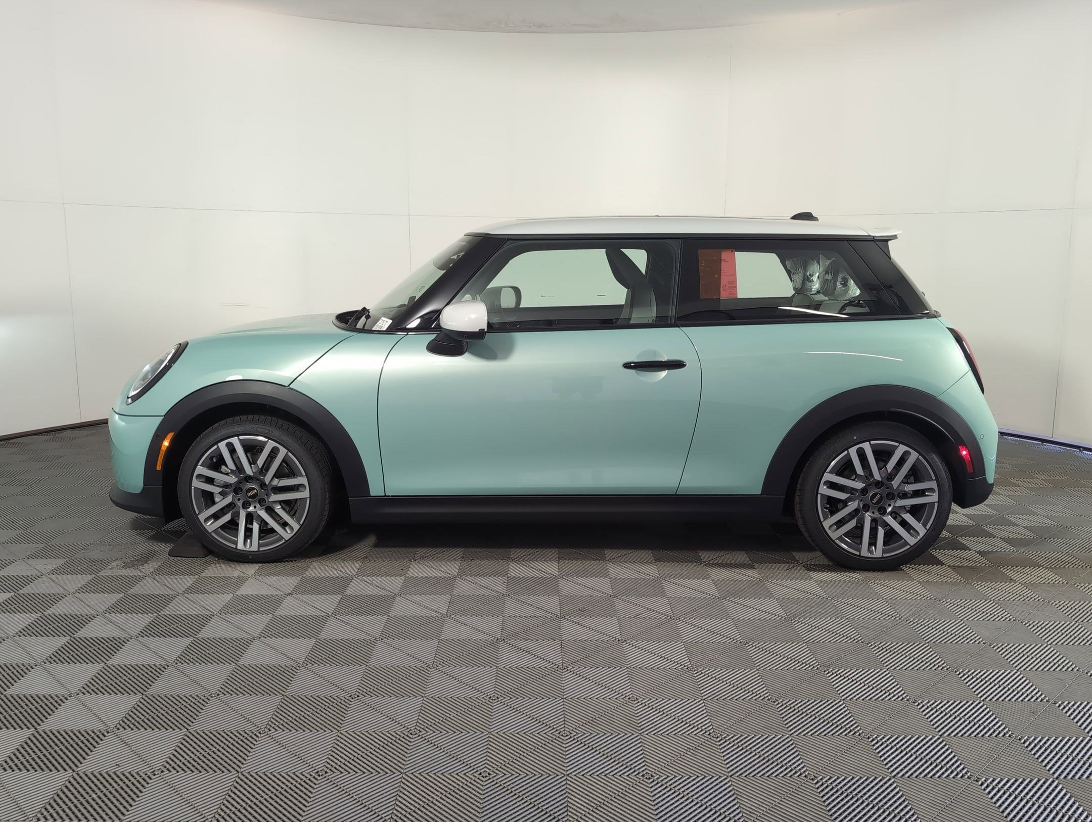 New 2026 MINI Cooper S video 2