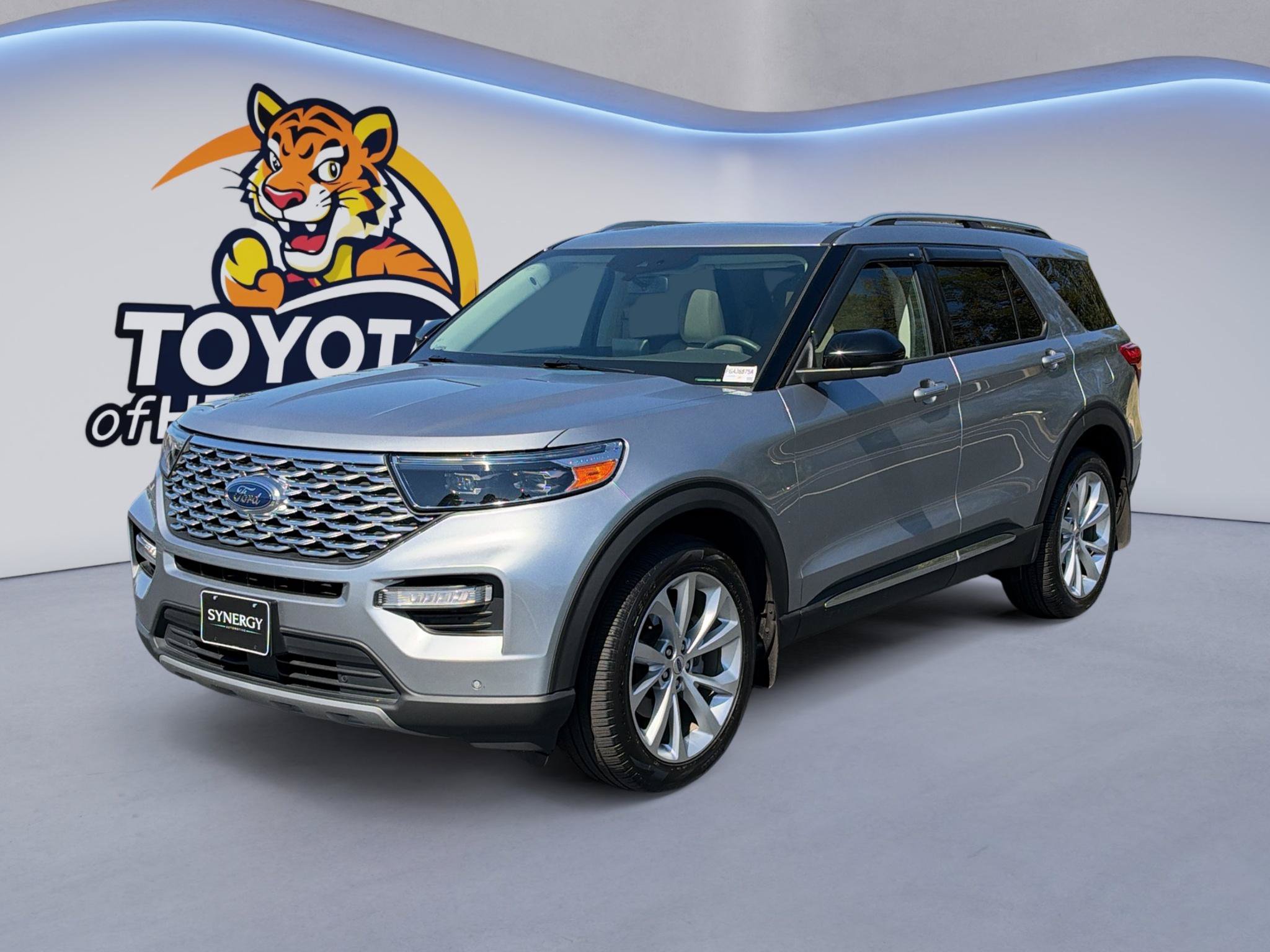 Used 2023 Ford Explorer Platinum w/ Technology Package