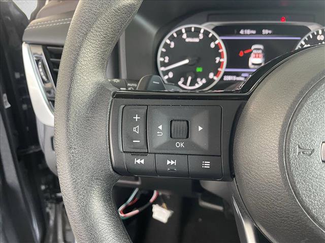 Used 2023 Nissan Rogue SV image 13