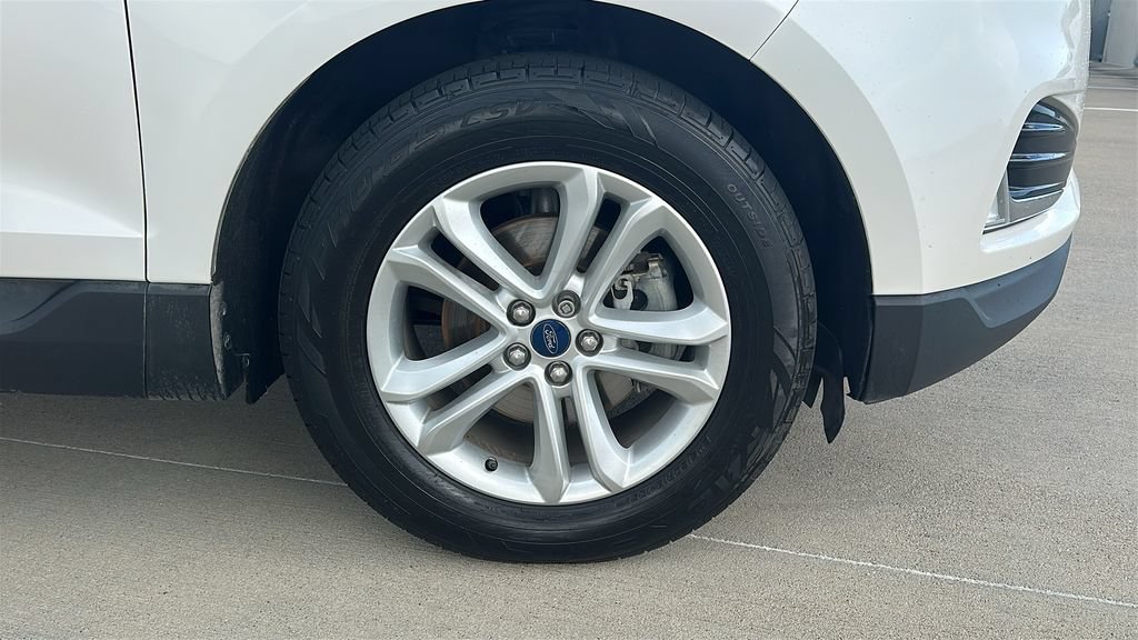 Used 2019 Ford Edge SEL w/ Equipment Group 201A FWD image 15