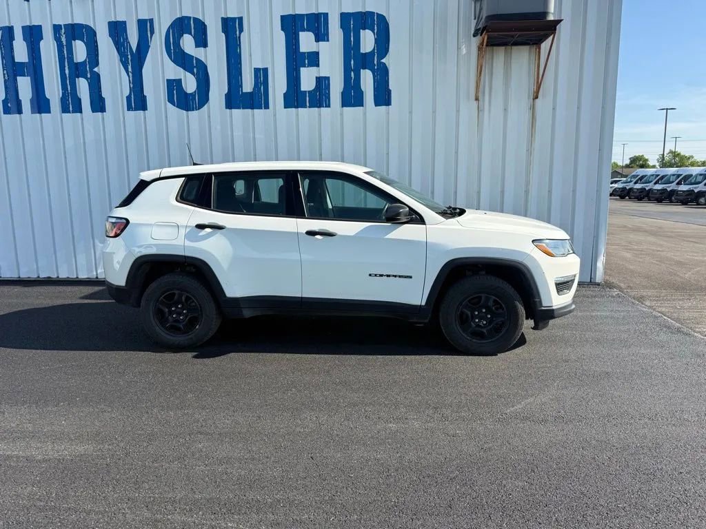 Used 2019 Jeep Compass Sport AWD/4WD image 9