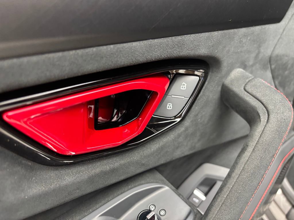 Used 2023 Lamborghini Urus Performante image 54