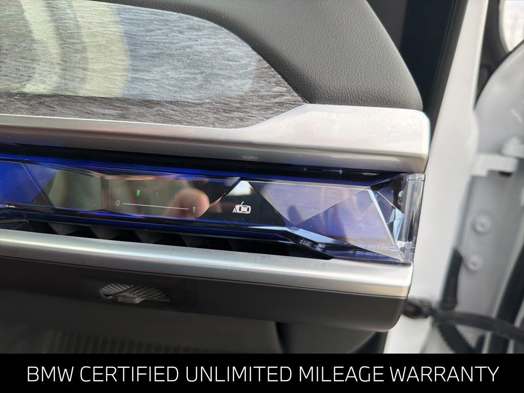 Certified 2024 BMW 760i xDrive w/ Executive Package AWD/4WD image 34