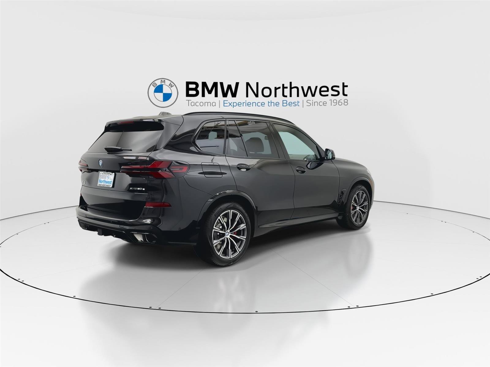 New 2026 BMW X5 xDrive50e AWD/4WD image 3