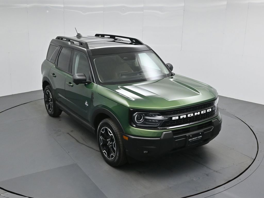 Used 2025 Ford Bronco Sport Outer Banks w/ Outer Banks Tech Package+ image 42