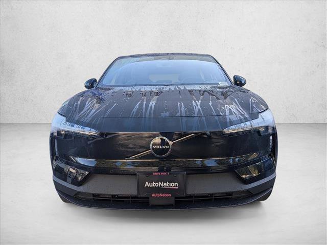 New 2026 Volvo EX30 Plus w/ Protection Package image 7