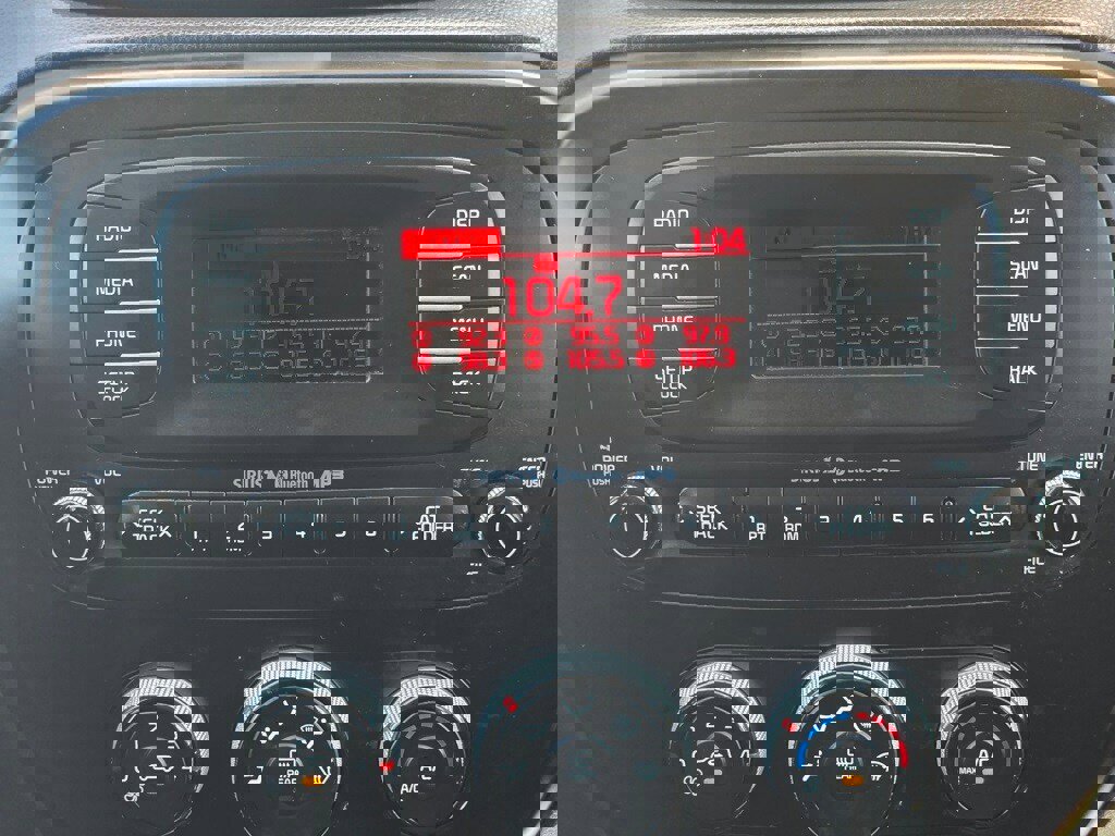 Used 2016 Kia Soul image 12