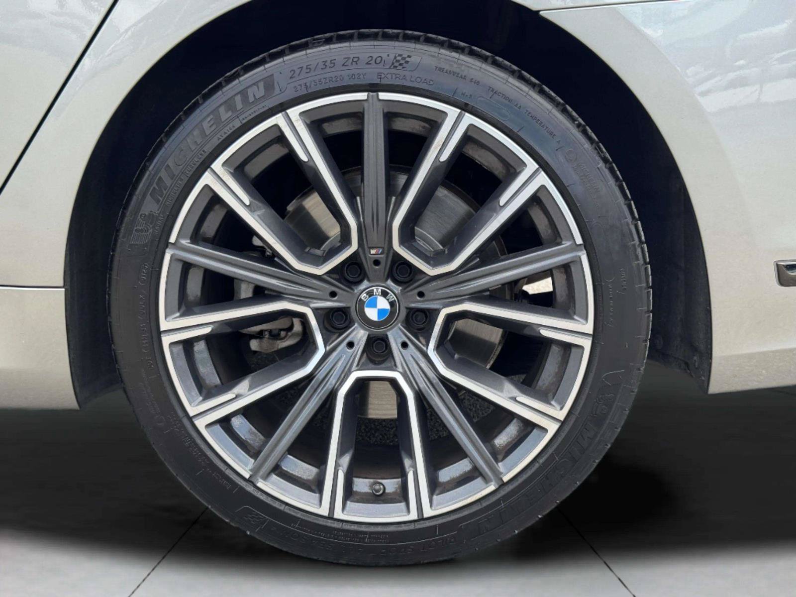 Used 2022 BMW 740i xDrive w/ M Sport Package AWD/4WD image 79