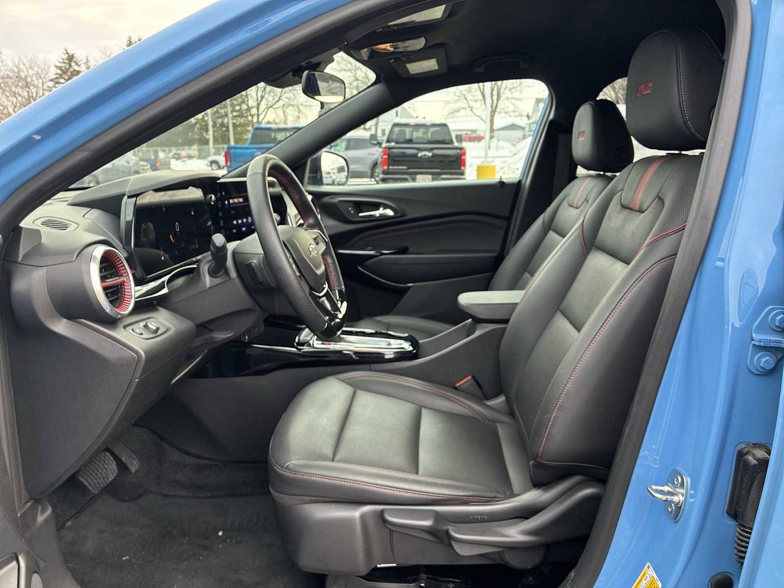 Certified 2024 Chevrolet Trax RS w/ Driver Confidence Package image 18