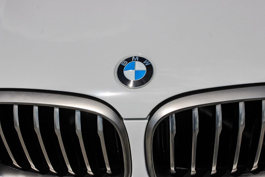 Used 2021 BMW X4 M40i w/ Executive Package image 6