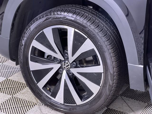 Used 2024 Volkswagen Taos SE image 10