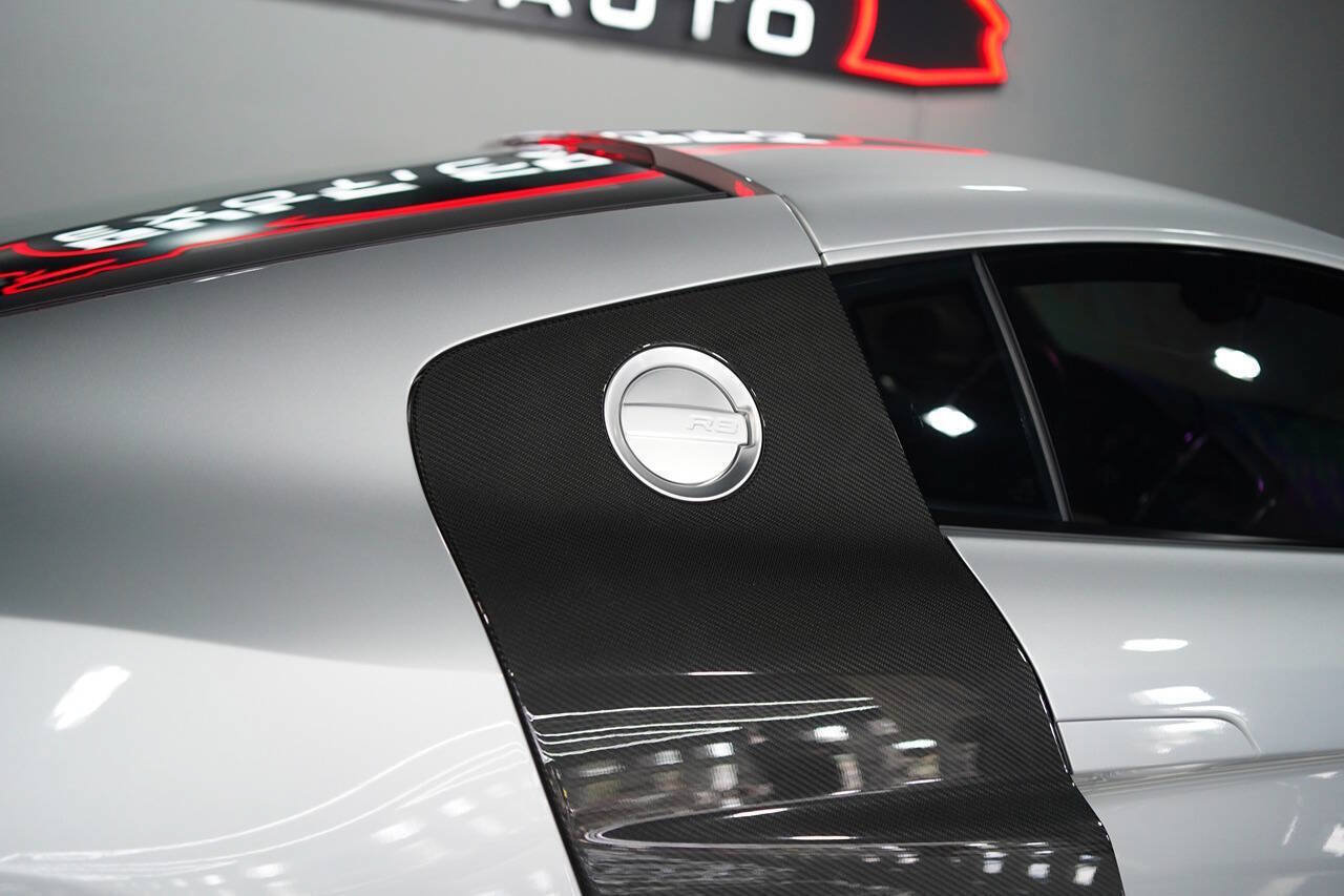 Used 2009 Audi R8 V10 AWD/4WD image 40