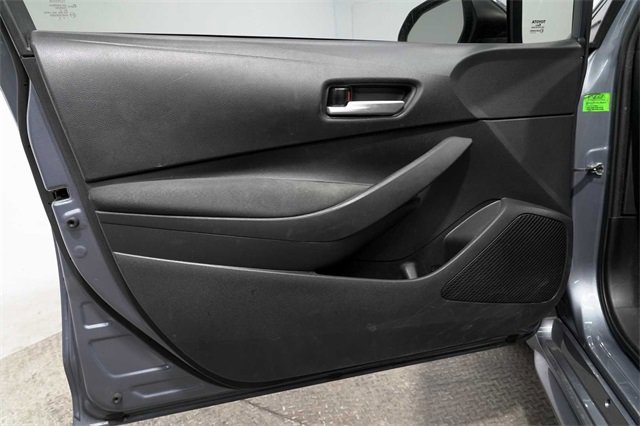 Used 2021 Toyota Corolla LE image 17