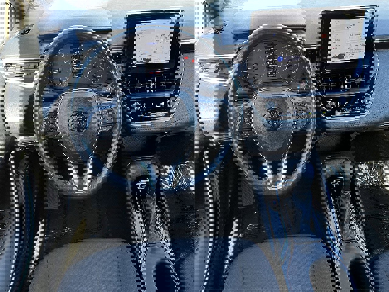 Used 2023 Toyota Corolla SE image 10