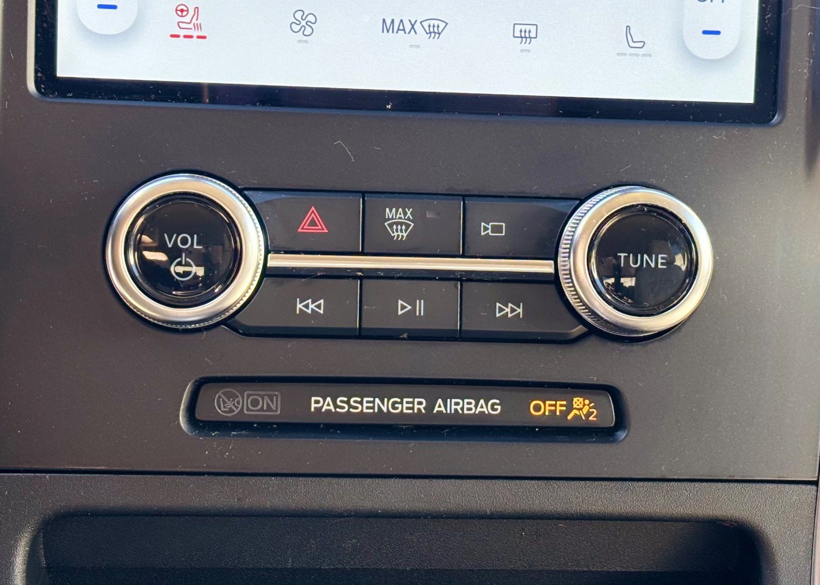 Certified 2024 Ford Edge SEL w/ Convenience Package image 36