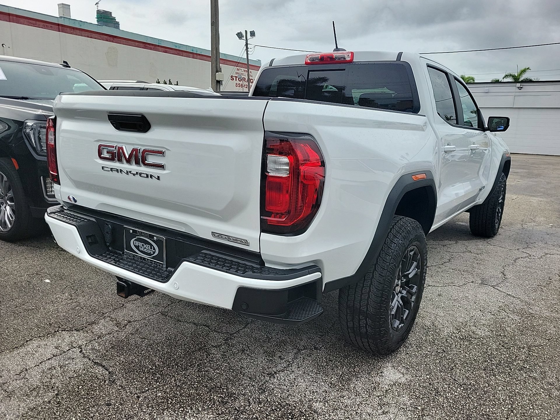 Used 2024 GMC Canyon Elevation w/ Convenience Package RWD image 9