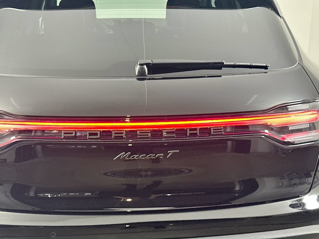 New 2026 Porsche Macan Turbo AWD/4WD image 33