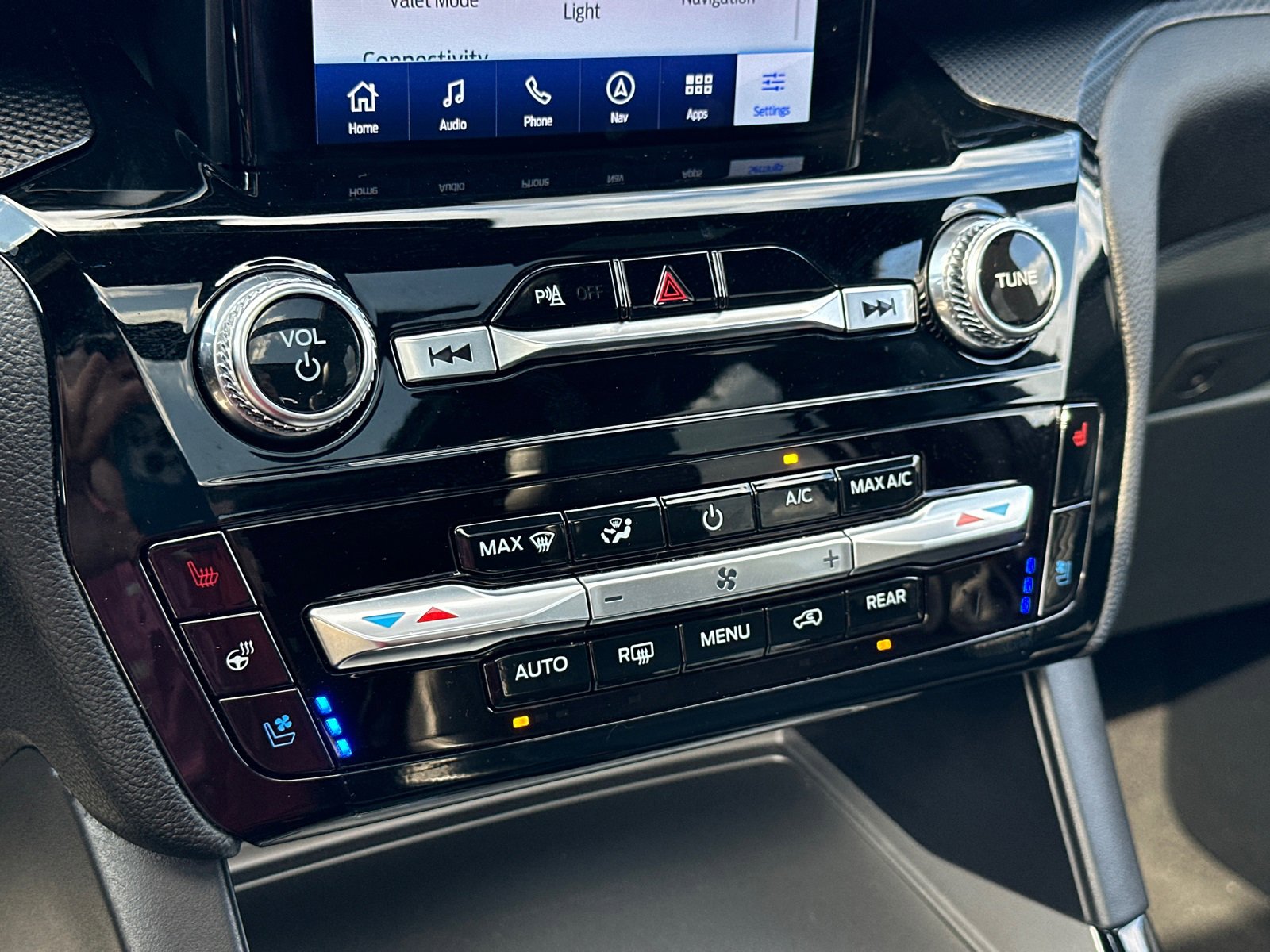 Used 2023 Ford Explorer ST w/ Equipment Group 401A image 33