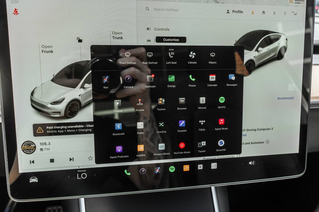 Used 2020 Tesla Model Y Performance AWD/4WD image 17
